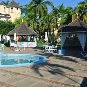 9 , Ocho Rios Jamaica